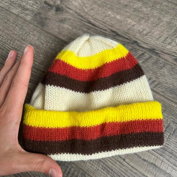 Vintage 70s Retro Striped Knit Ski Beanie Cuffed Winter Hat